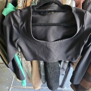 Black Cropped Long Sleeve Top